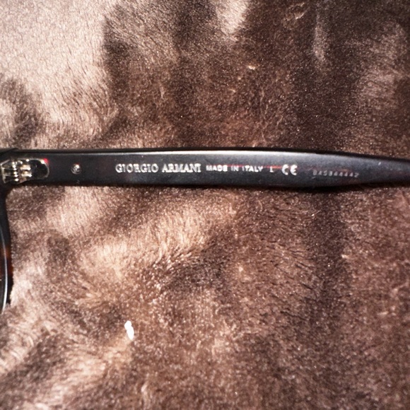 Giorgio Armani Sunglasses- EXCELLENT CONDITION 🤎 - Picture 4 of 4